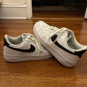Nike Air Force 1 (size 7)